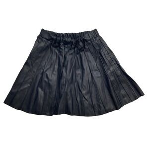 Princess Vera Wang | Faux Leather Pleated Skirt